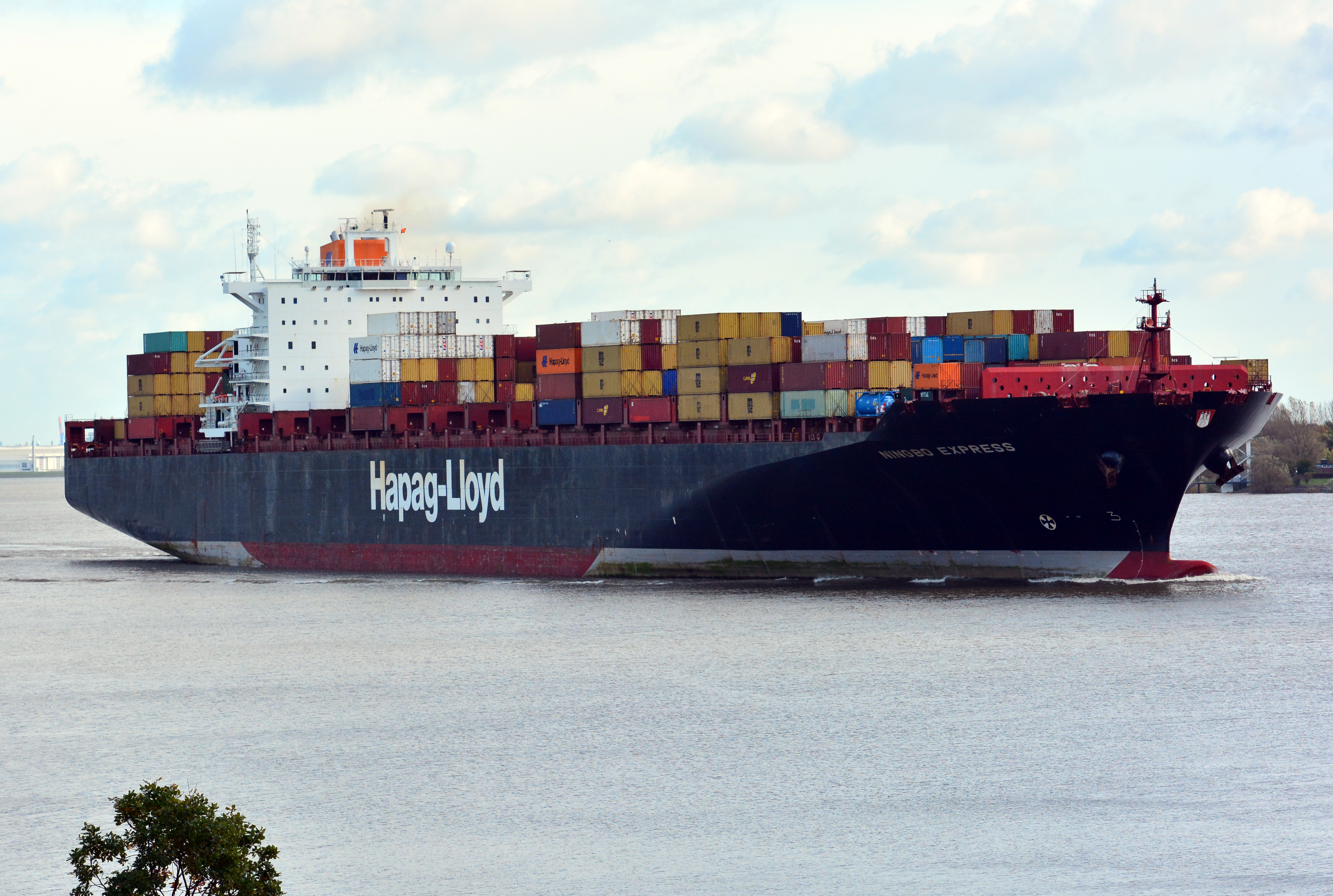 Express ship. Корабль Hapag Lloyd. Hyundai Heavy industries Container ship. Hapag Lloyd Express. Ningbo Express ship.