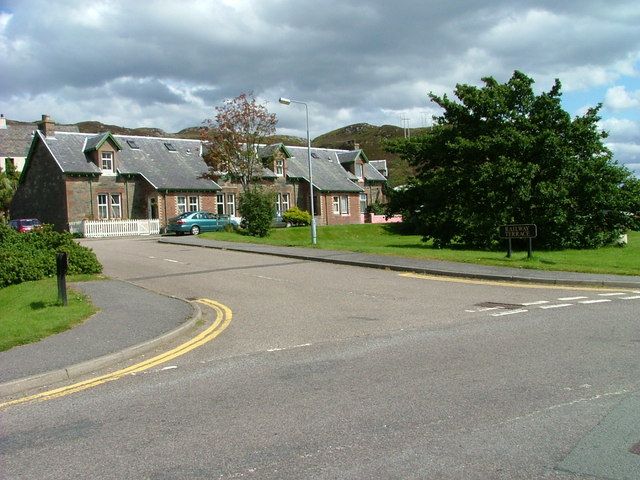 File:Railway Terrace, Kyle of Lochalsh - geograph.org.uk - 521575.jpg