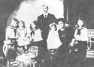 File:Rene-lefebvre-family.jpg