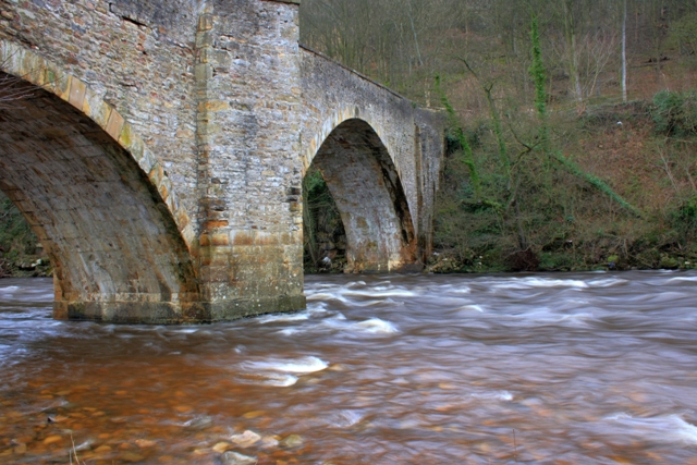 File:River Swale - geograph.org.uk - 677585.jpg