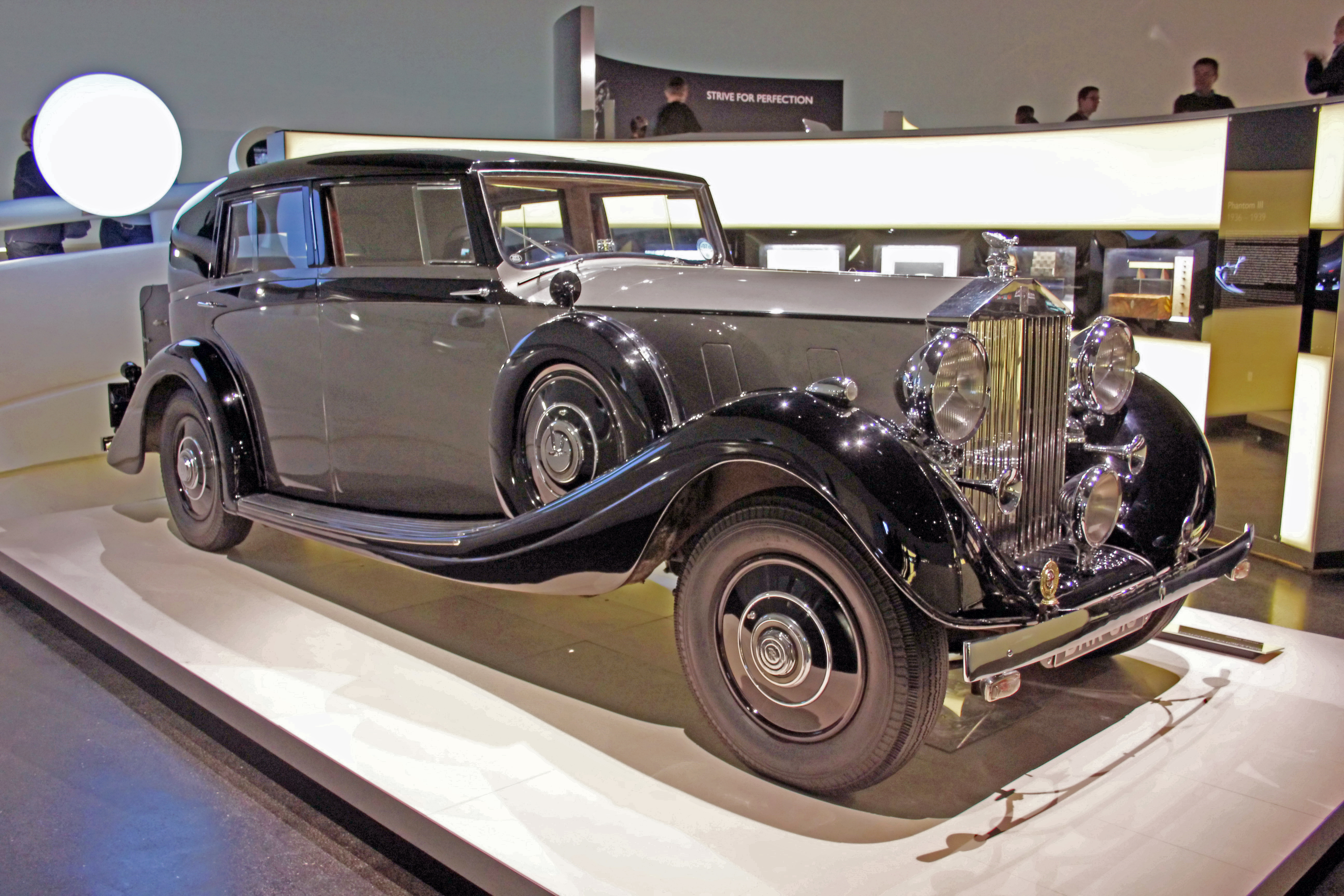 Rolls-Royce Phantom III - Wikipedia