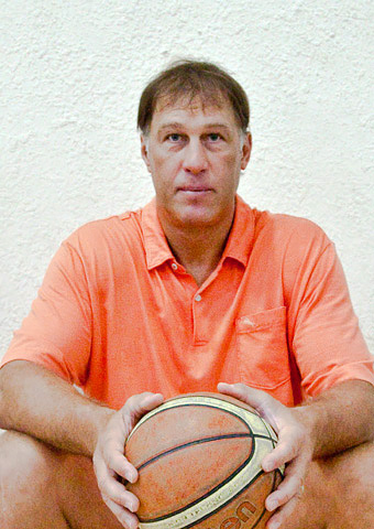 File:Sarunas Marciulionis in Armenia 2.jpg