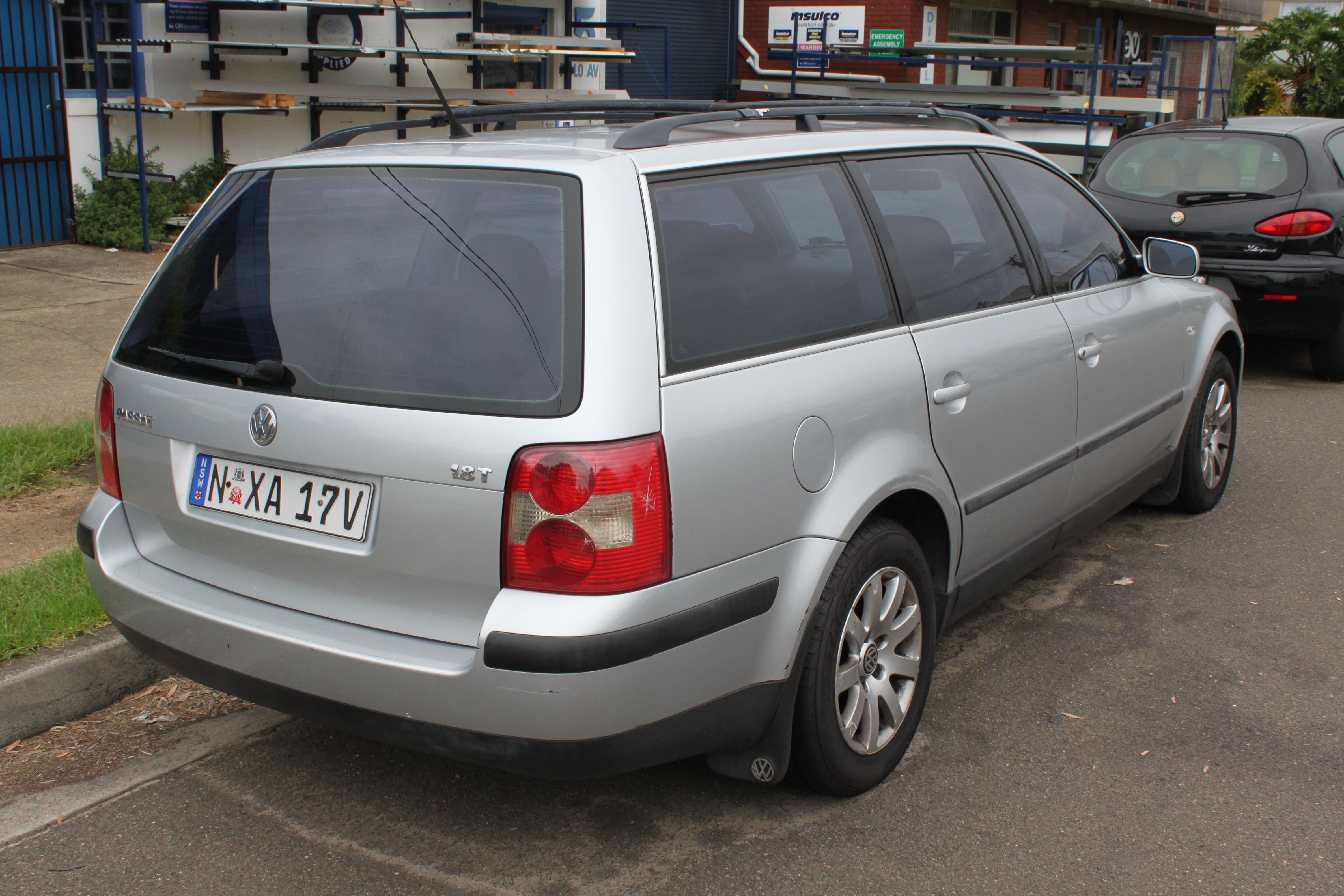 File:2001 Volkswagen Passat (3BG) 1.8 T station wagon (24994547505