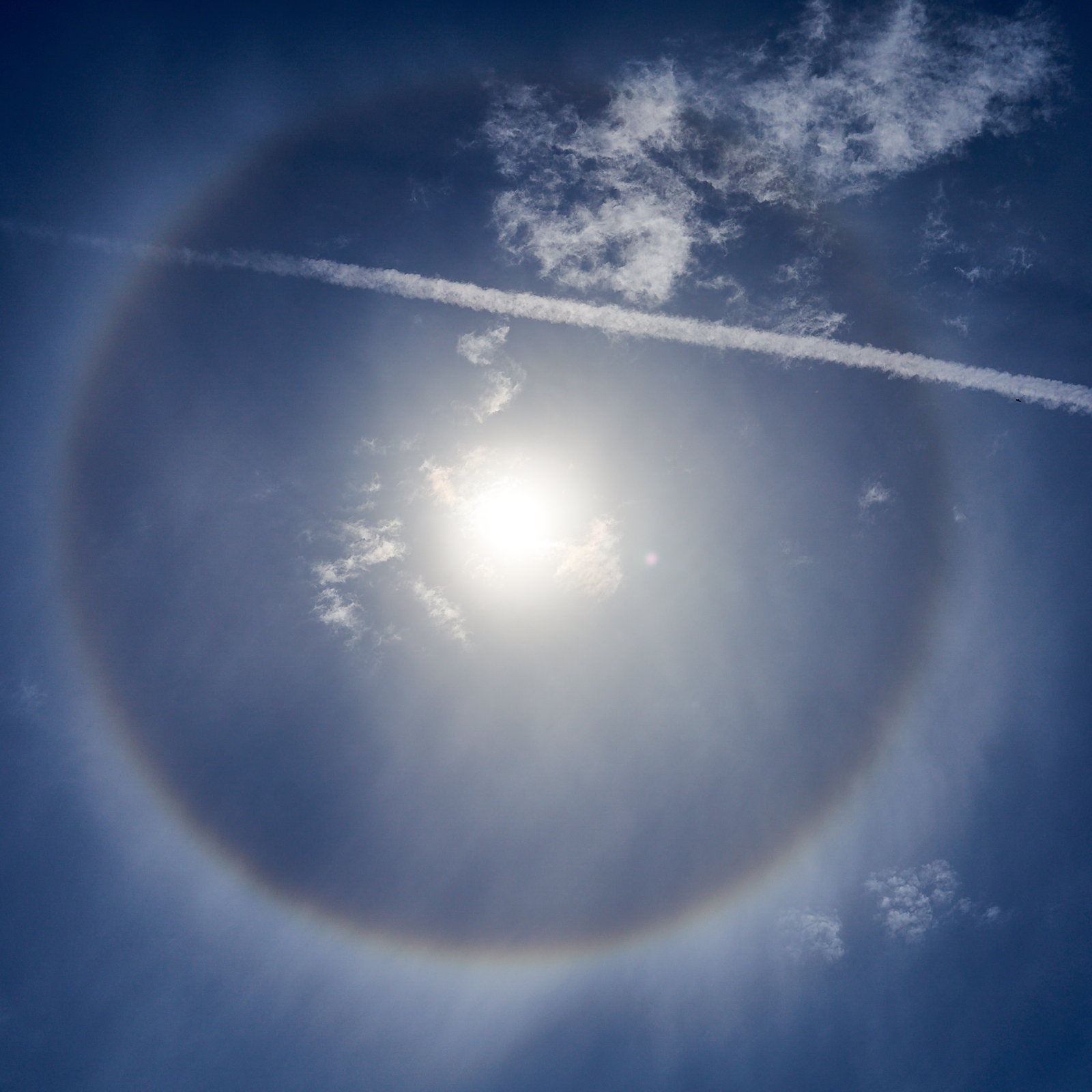 22° halo - Wikipedia