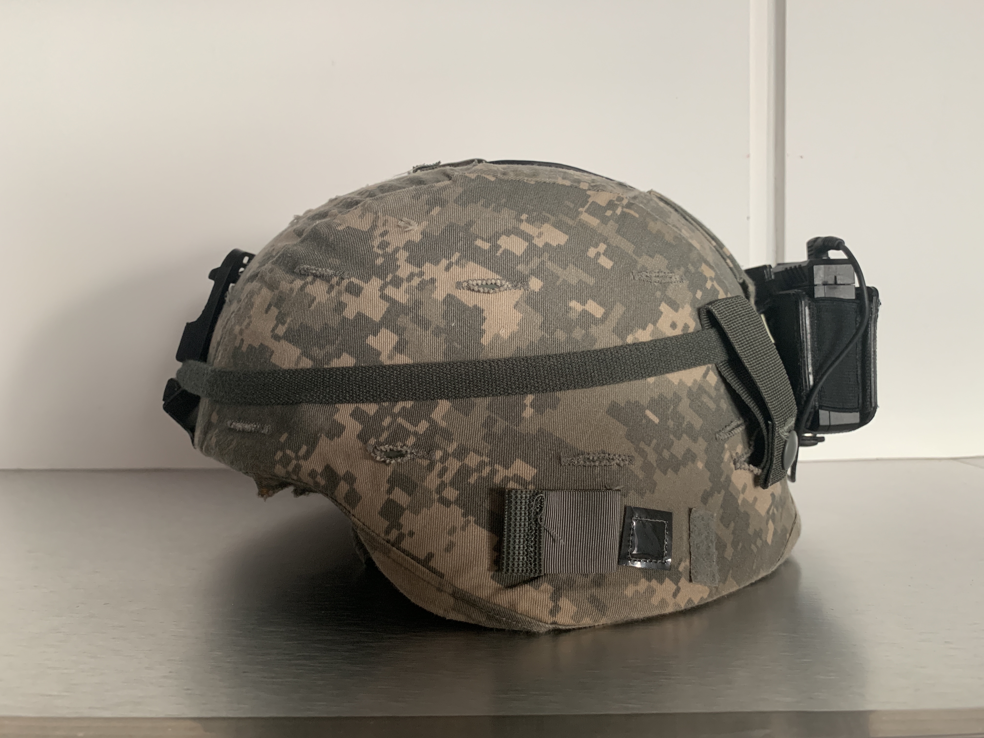 Grundig sejr arm Advanced Combat Helmet - Wikipedia