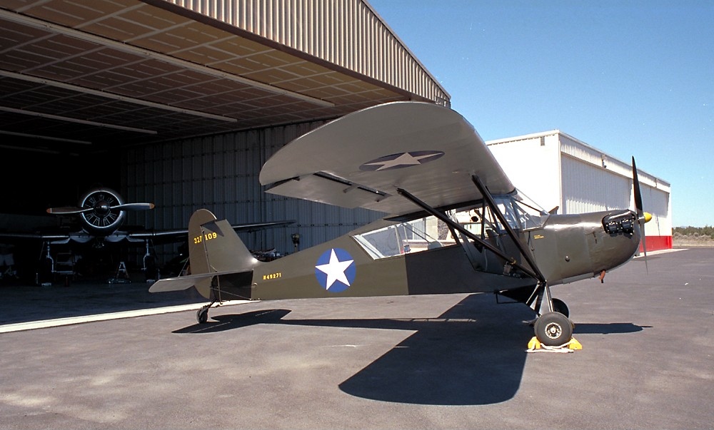 File:Aeronca O-58B Defender (L-3B) AN0183166.jpg - Wikimedia Commons