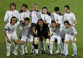 File:Ali karimi- capitan - iran - Thailand.jpg