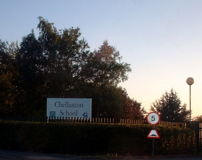 File:Chellaston School entrance, September 2007.jpg