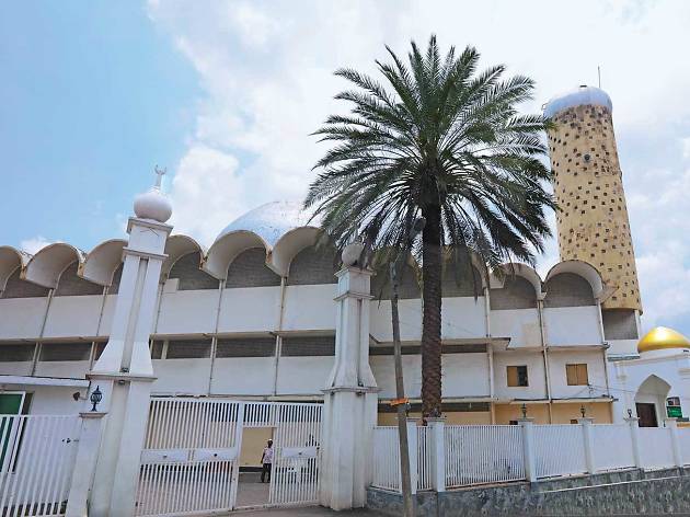 File:Colombo Grand Mosque - Sri Lanka.jpg