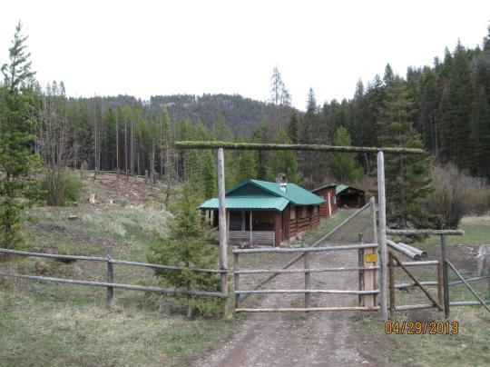 File:Cummings Cabin (27123582742).jpg