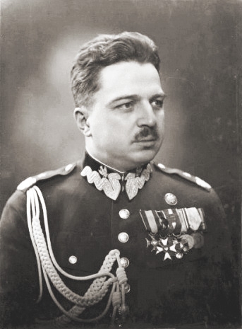 File:Czesław Jarnuszkiewicz portret.jpg