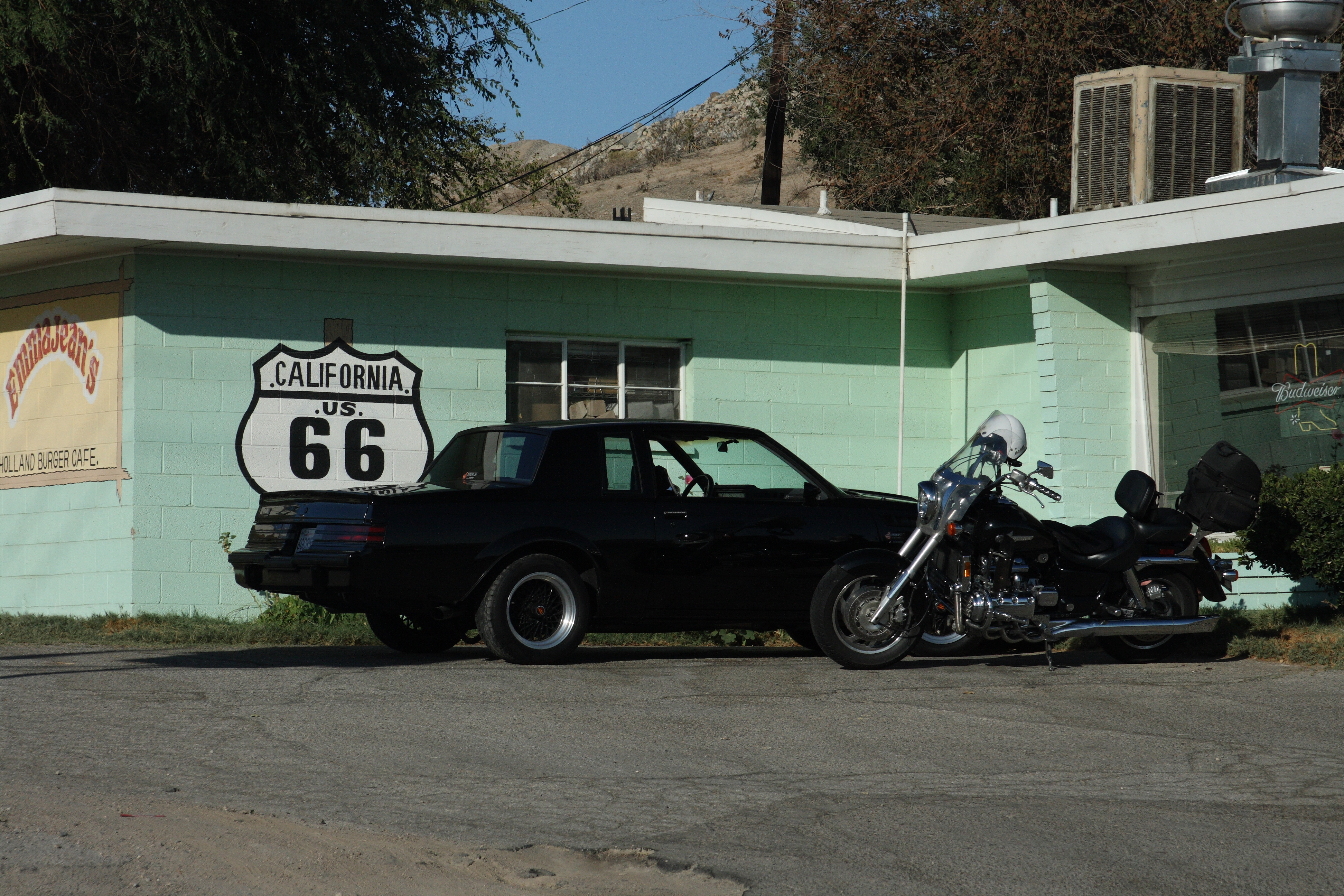 Holland Burger - Route 66, Victorville, CA.jpg - Wikimedia Commons