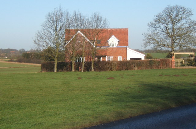 File:House by the open ground at Barking Tye - geograph.org.uk - 653660.jpg