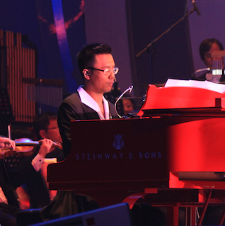 <span class="mw-page-title-main">Johnny Yim</span> Hong Kong pianist, composer, arranger and producer (born 1977)