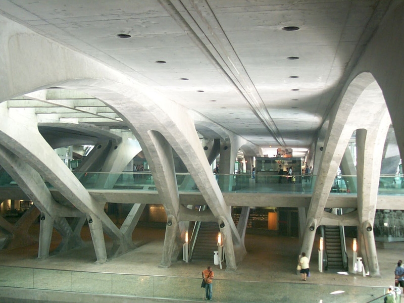 File:Lissabon Oriente Querhalle.jpg