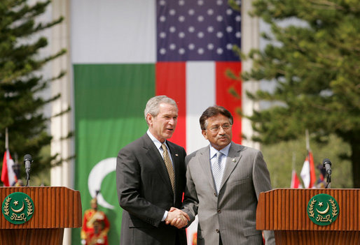 File:Musharaff and Bush in Islamabad.jpeg
