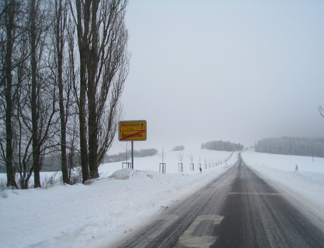 File:Ortsausfahrt Beuren - geo.hlipp.de - 15599.jpg