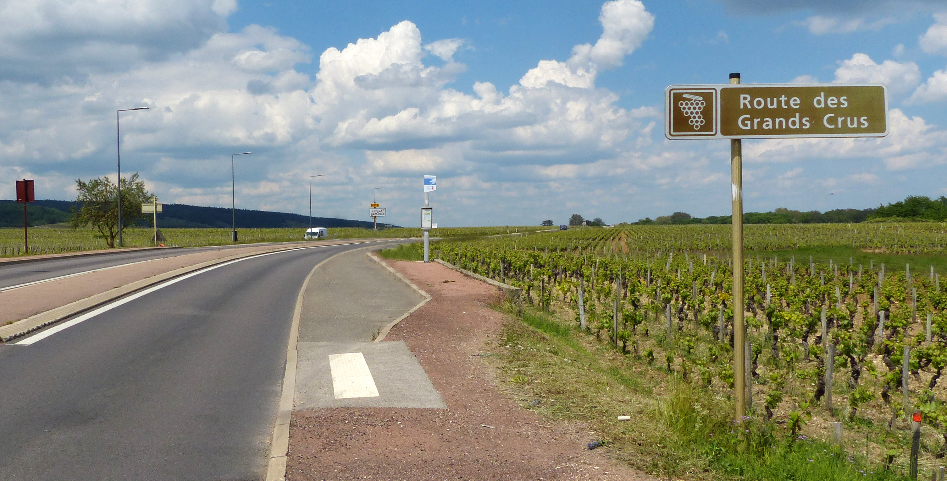 File:Panneau Route des Grands Crus Vosne-Romanée.jpg - Wikimedia Commons