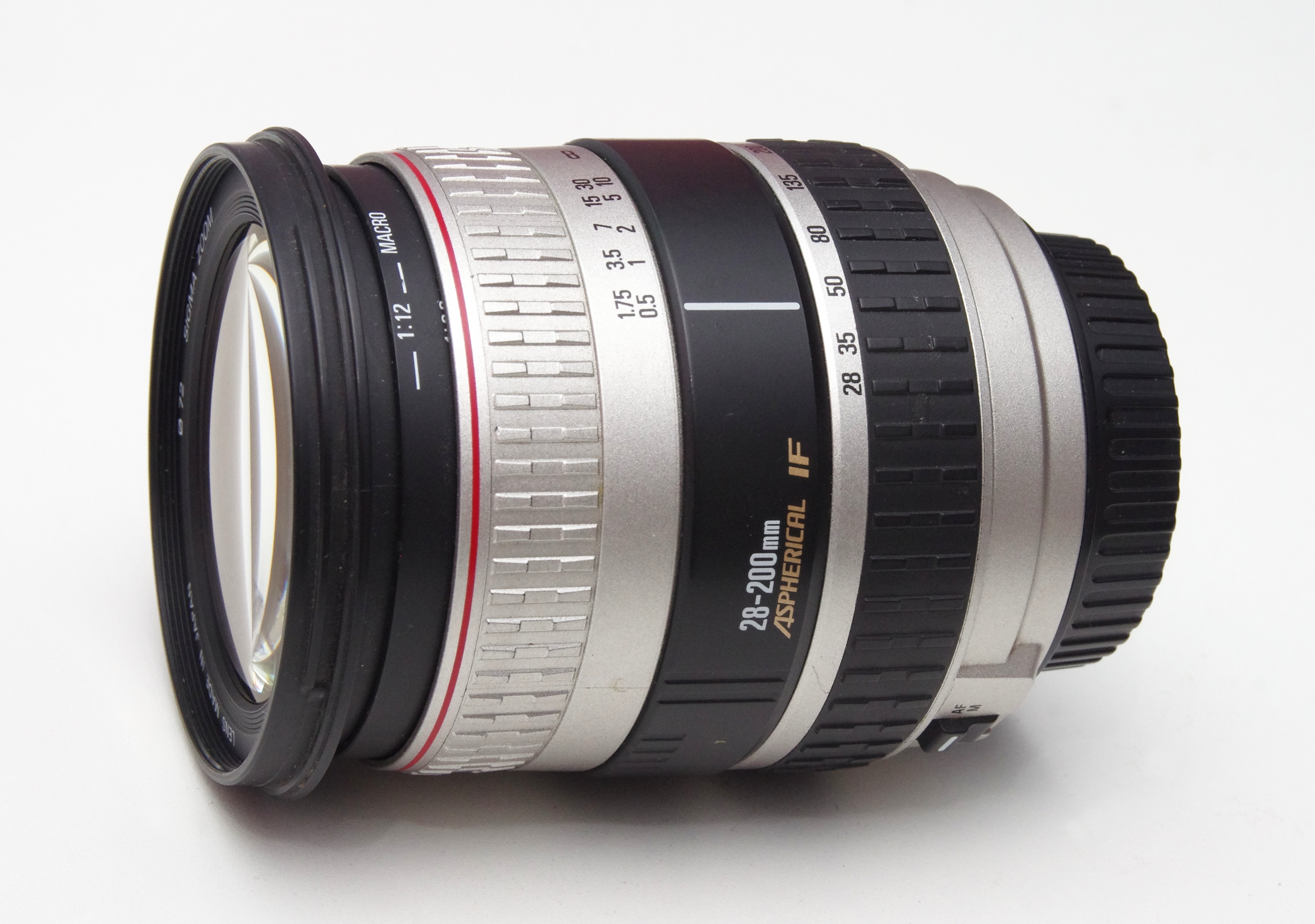 SIGMA   28-200mm F3.5-5.6