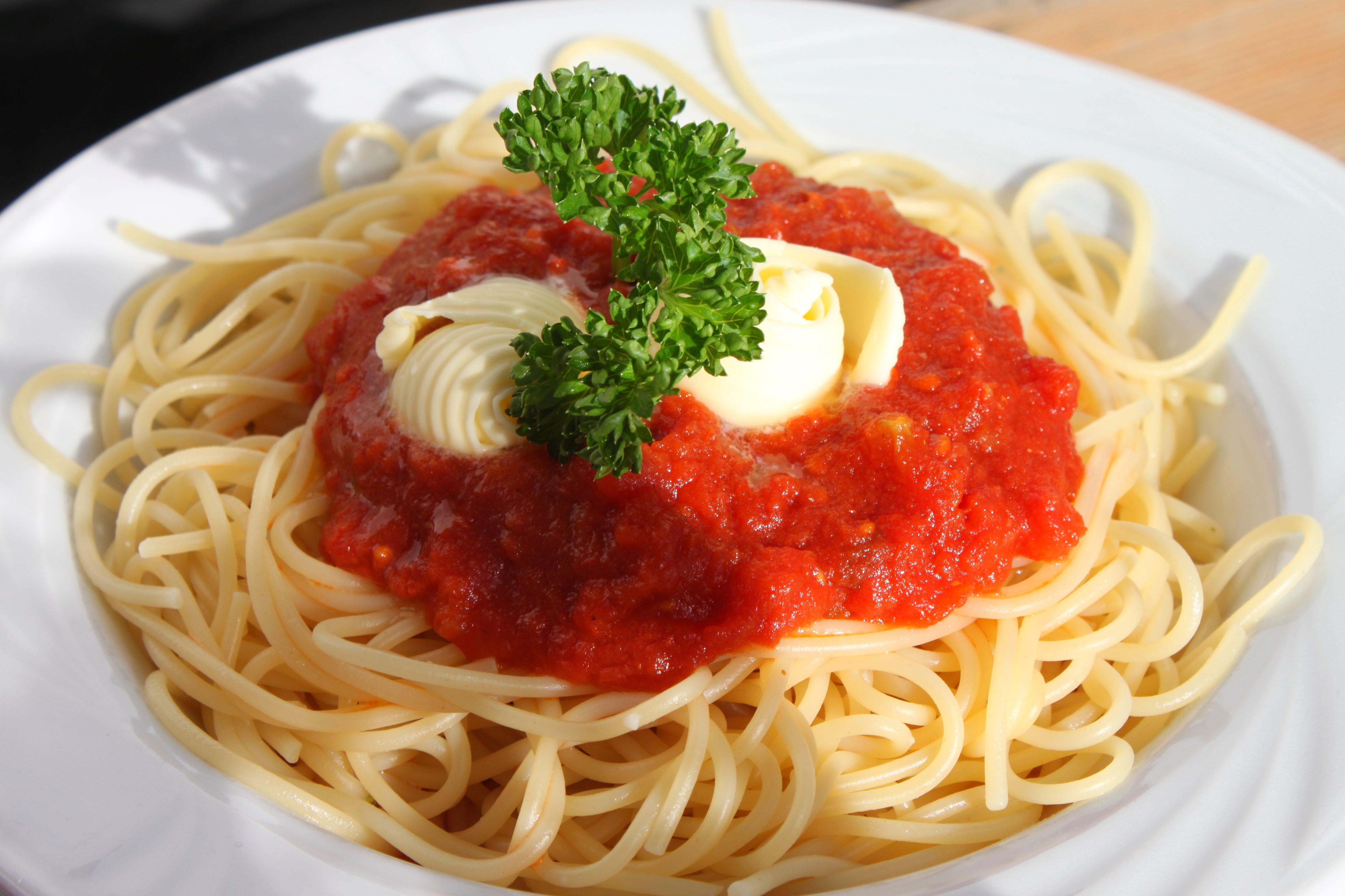 File:Spaghetti al  - Wikimedia Commons