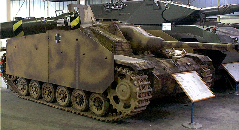 File:StuG III G 1 sk.jpg