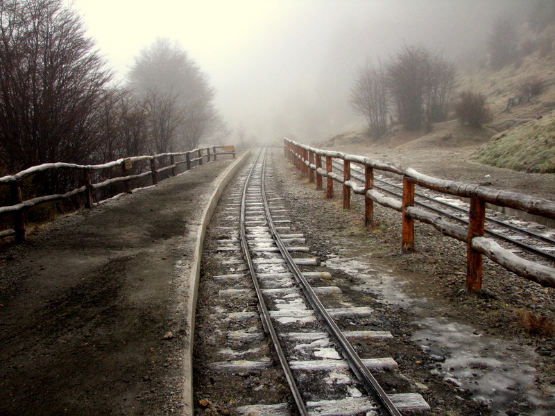 File:Vias del Tren del fin del Mundo.jpg