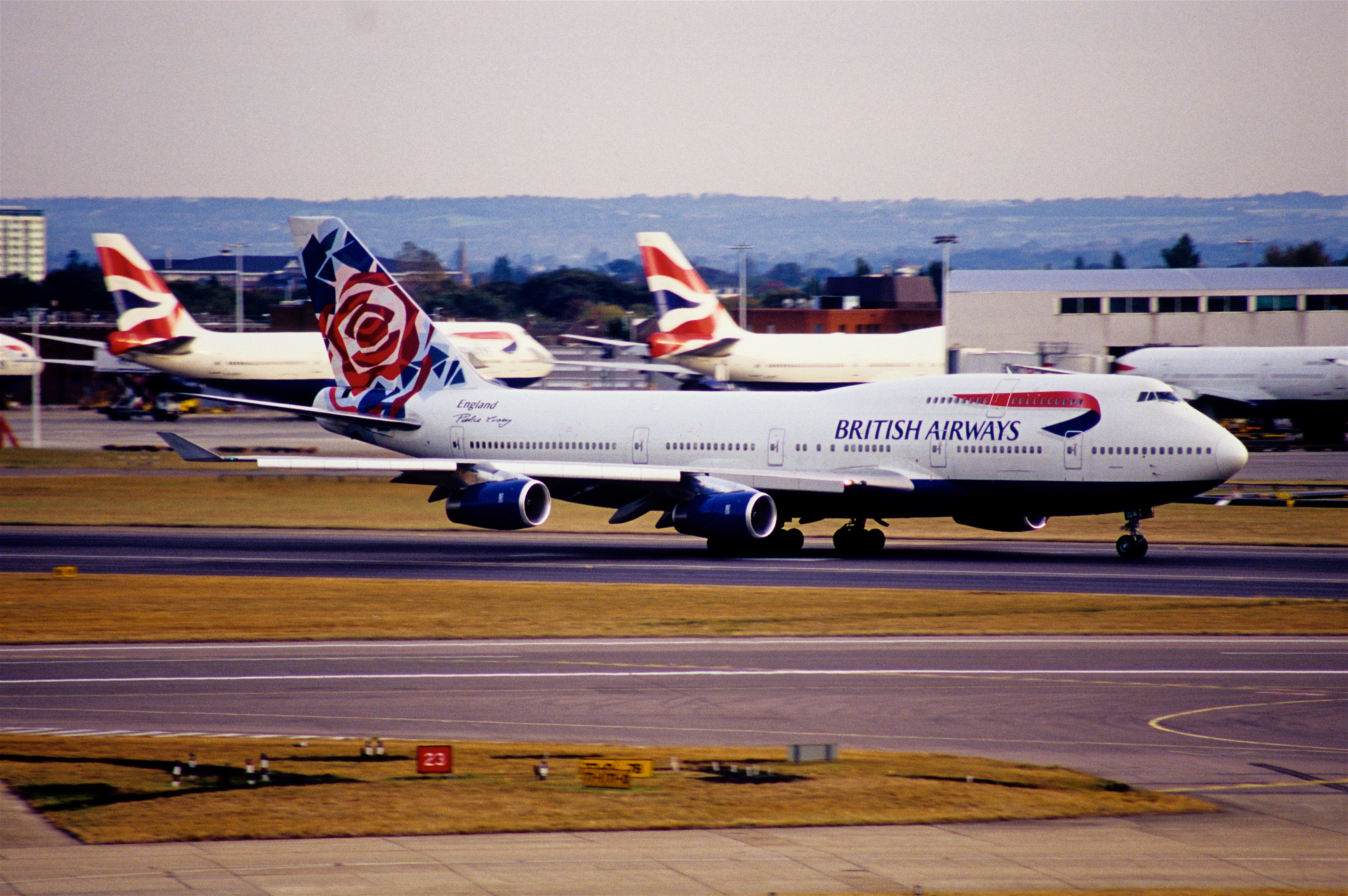 Boeing livery. Boeing 747 ливреи. British Airways ливрея. Боинг 747 Бритиш Эйрвейз. Боинг 747 400 Бритиш Эйрвейз.