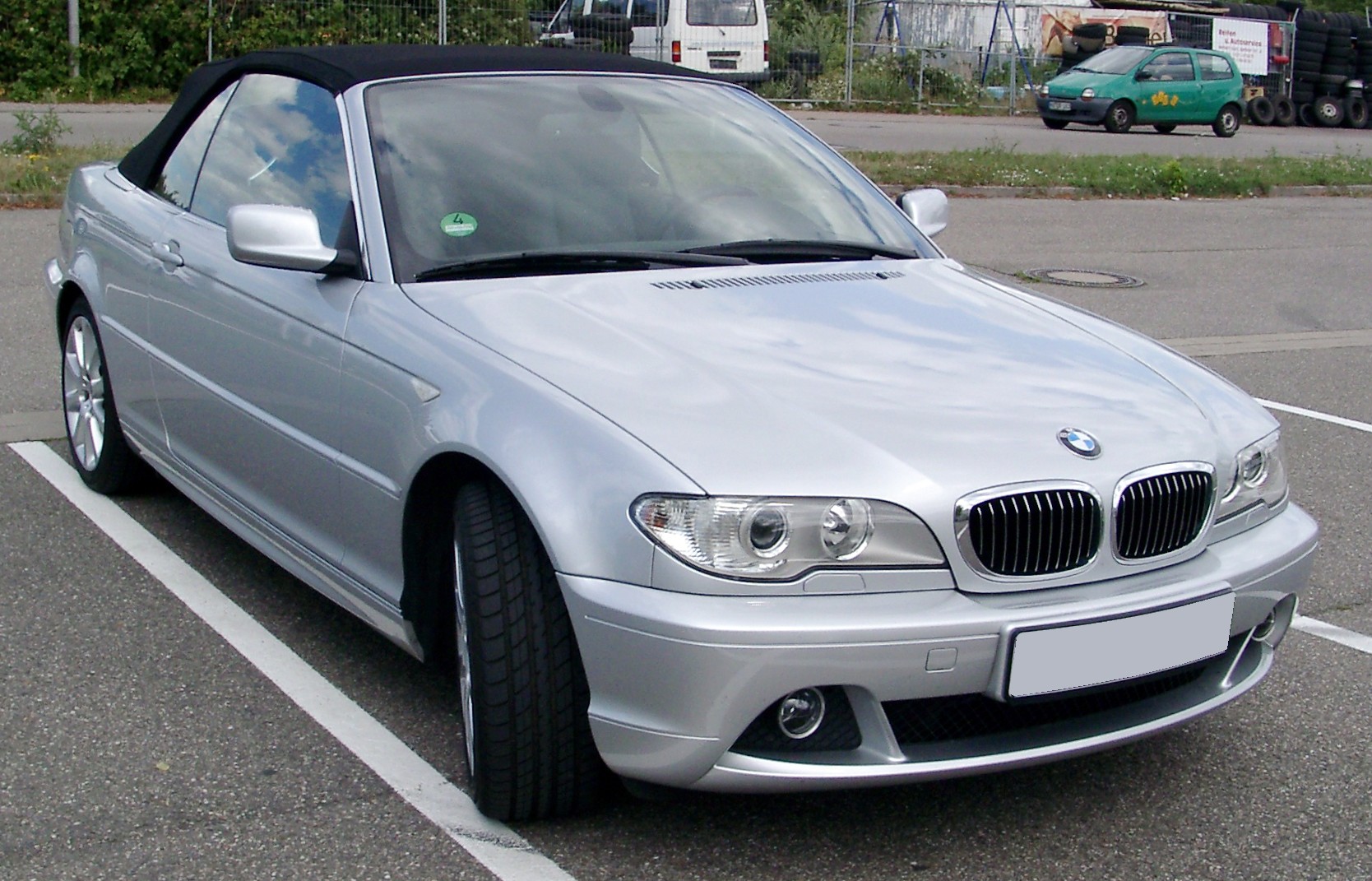 File:BMW E46 front 20080822.jpg - Wikimedia Commons