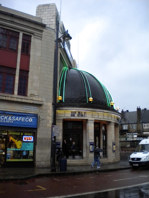 Brixton academy. Музей в Брикстонской Академии в новой Шотландии (около 1822 года).