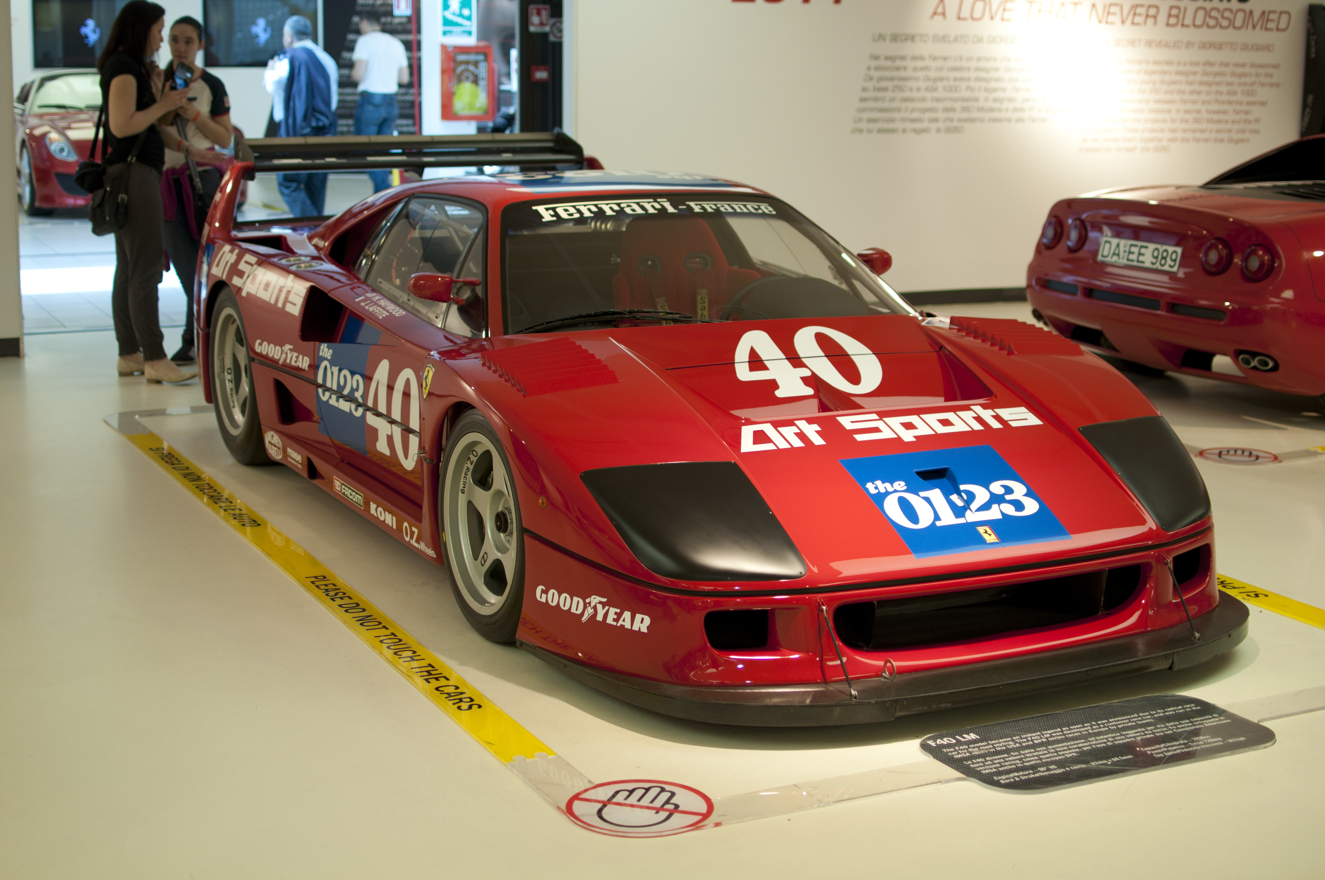 Ferrari F40: 35 anni della supercar, foto, storia, motore