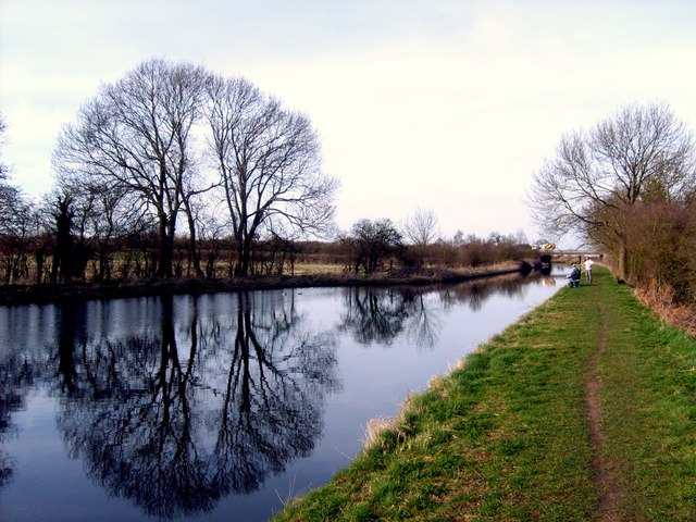 File:Fishing on the Union - geograph.org.uk - 1216005.jpg