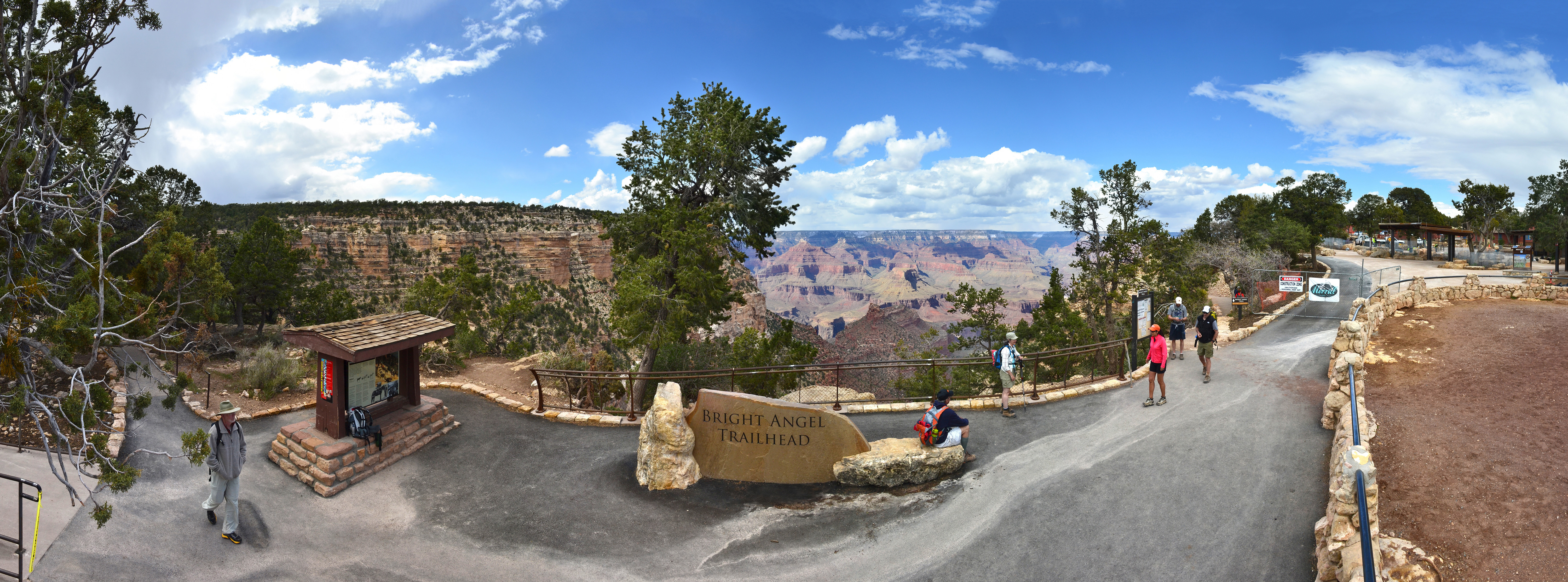 File:Grand Canyon Nat. Park, Bright Angel Trailhead Near