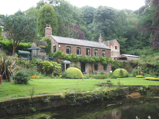 File:Guest House, near the Cromford Canal - geograph.org.uk - 1409018.jpg