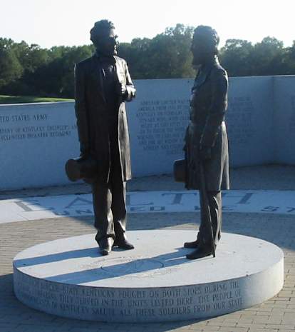 File:Lincoln and Davis Statue 2.jpg