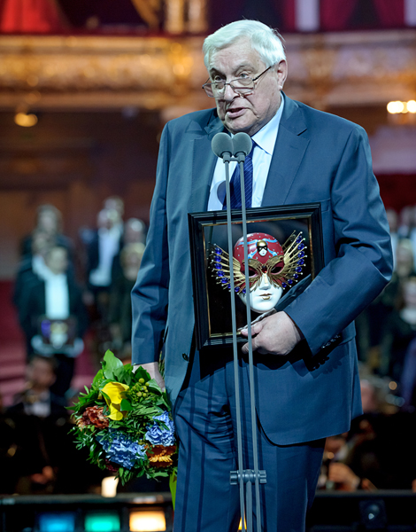 File:Oleg Basilashvili 2014 ph. Dmitriy Dubinskiy.jpg