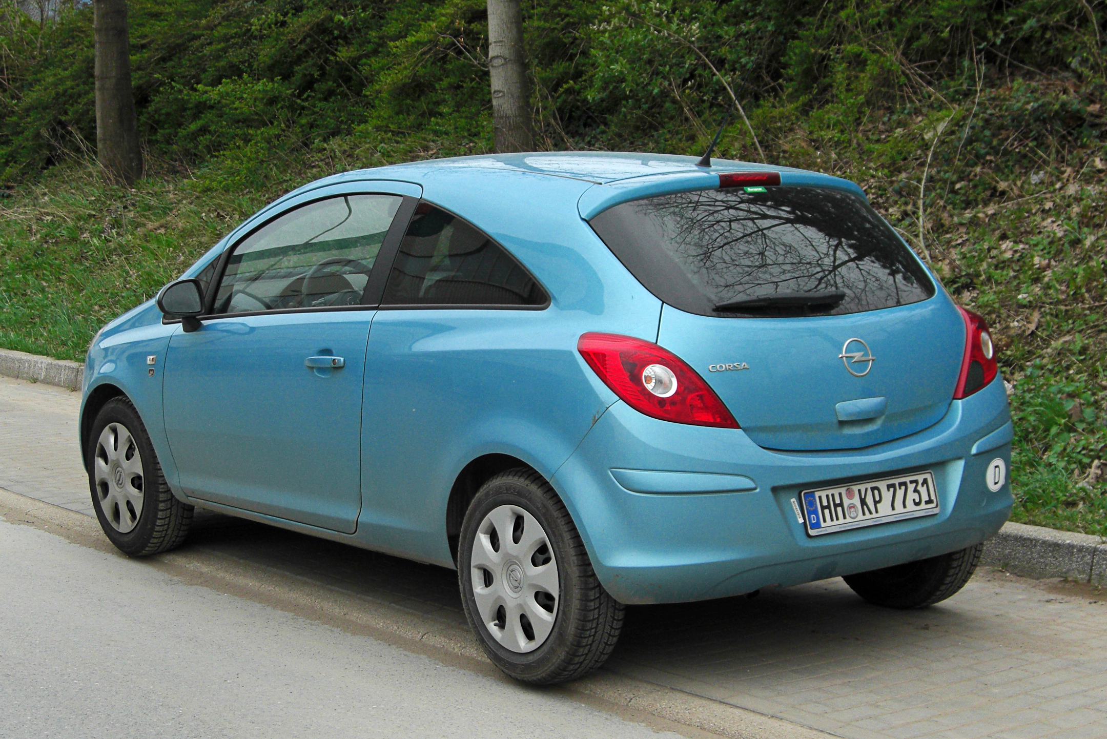 File:Opel Corsa D Edition 111 Jahre rear 20100705.jpg - Wikimedia