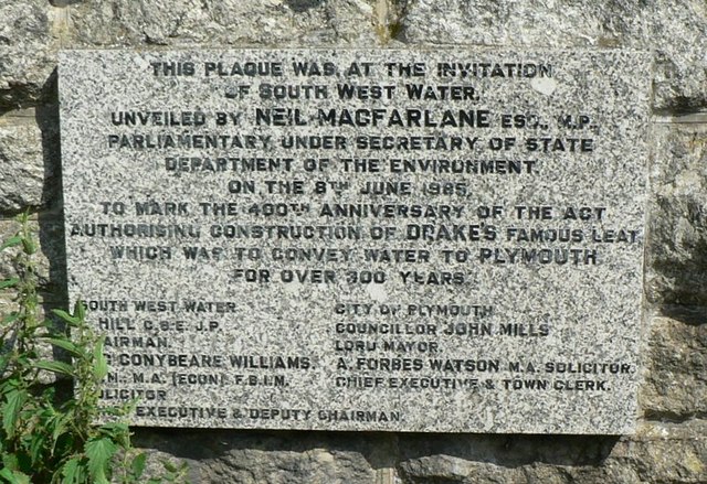 File:Plaque commemorating Drake's Leat, Burrator Dam - geograph.org.uk - 238060.jpg