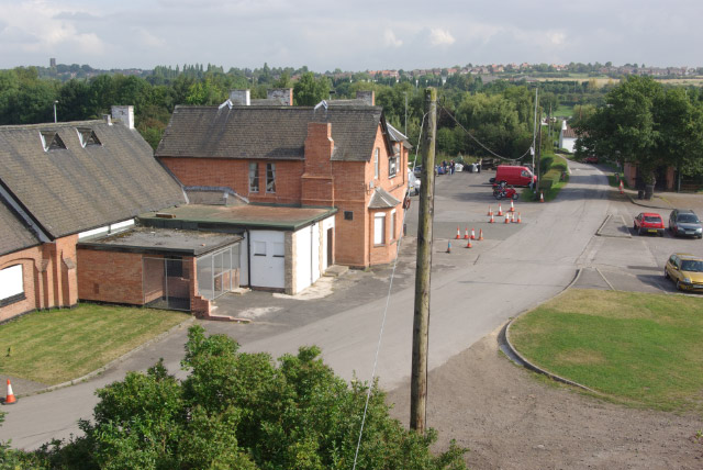 File:Shipley Gate - geograph.org.uk - 551733.jpg