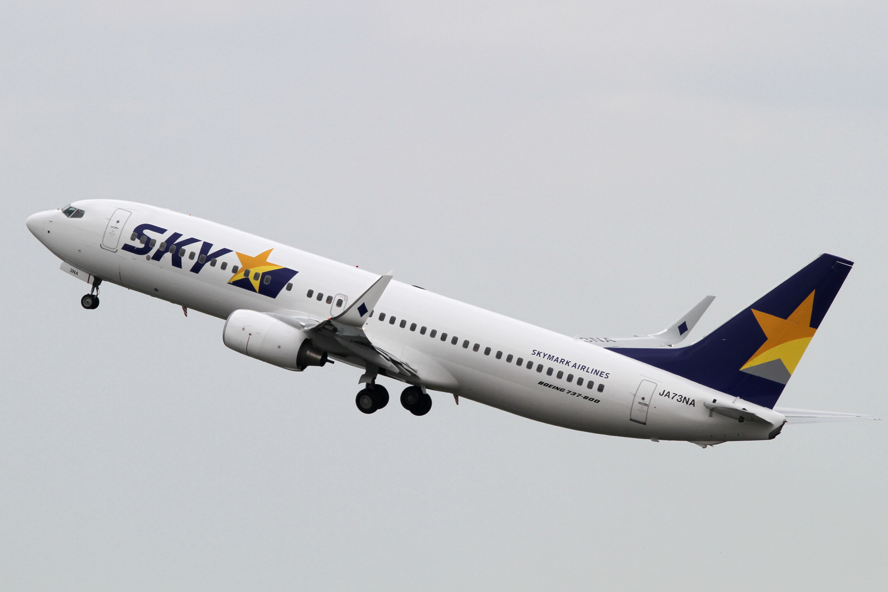 File:Skymark B737-800(JA73NA) (5026158708).jpg - Wikimedia Commons