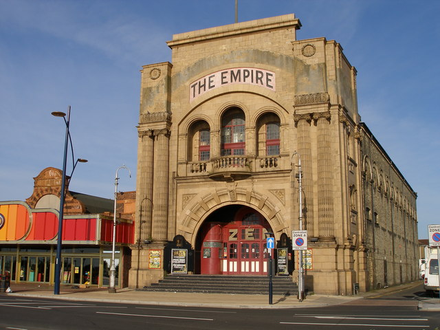 File:The Empire Theatre - geograph.org.uk - 538696.jpg
