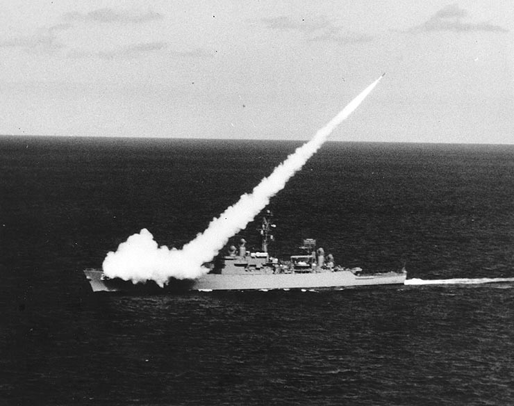 File:USS Bainbridge (DLGN-25) firing a RIM-2 Terrier missile in 1962.jpg