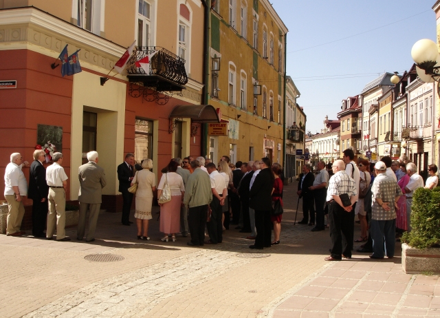 File:006582 Erster Mai in Sanok (2012).jpg