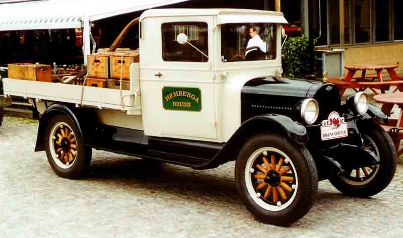 File:1927 Chevrolet Truck.jpg