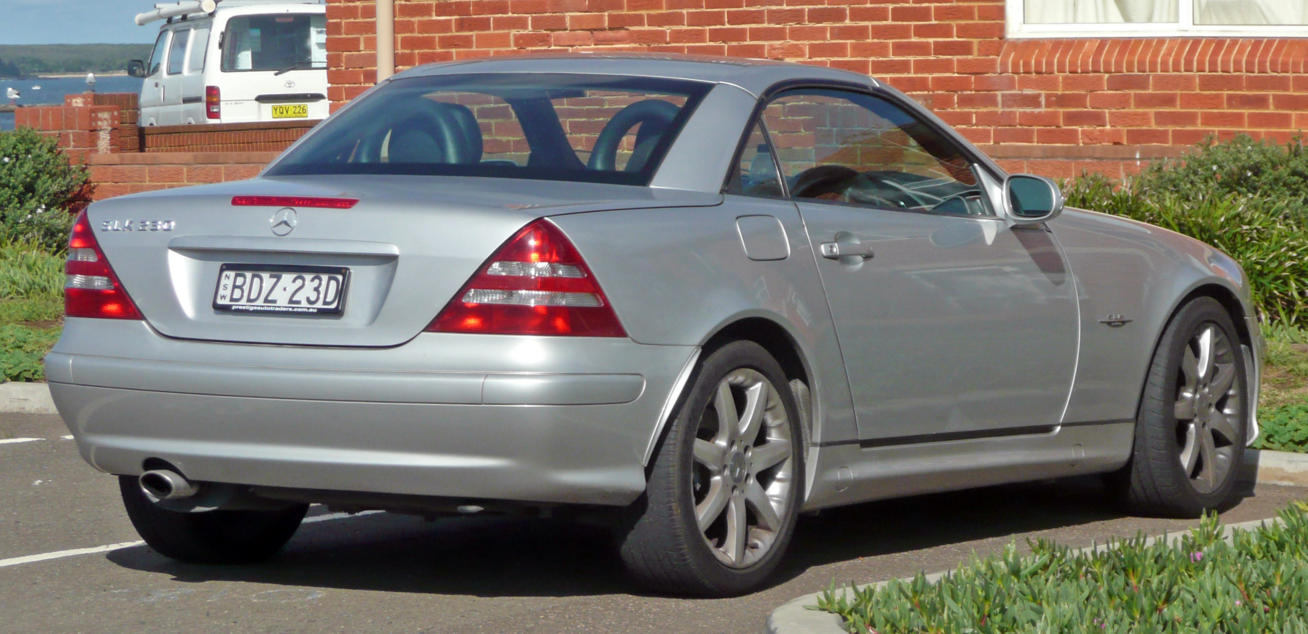 File:2000-2004 Mercedes-Benz SLK 230 Kompressor (R 170 ...