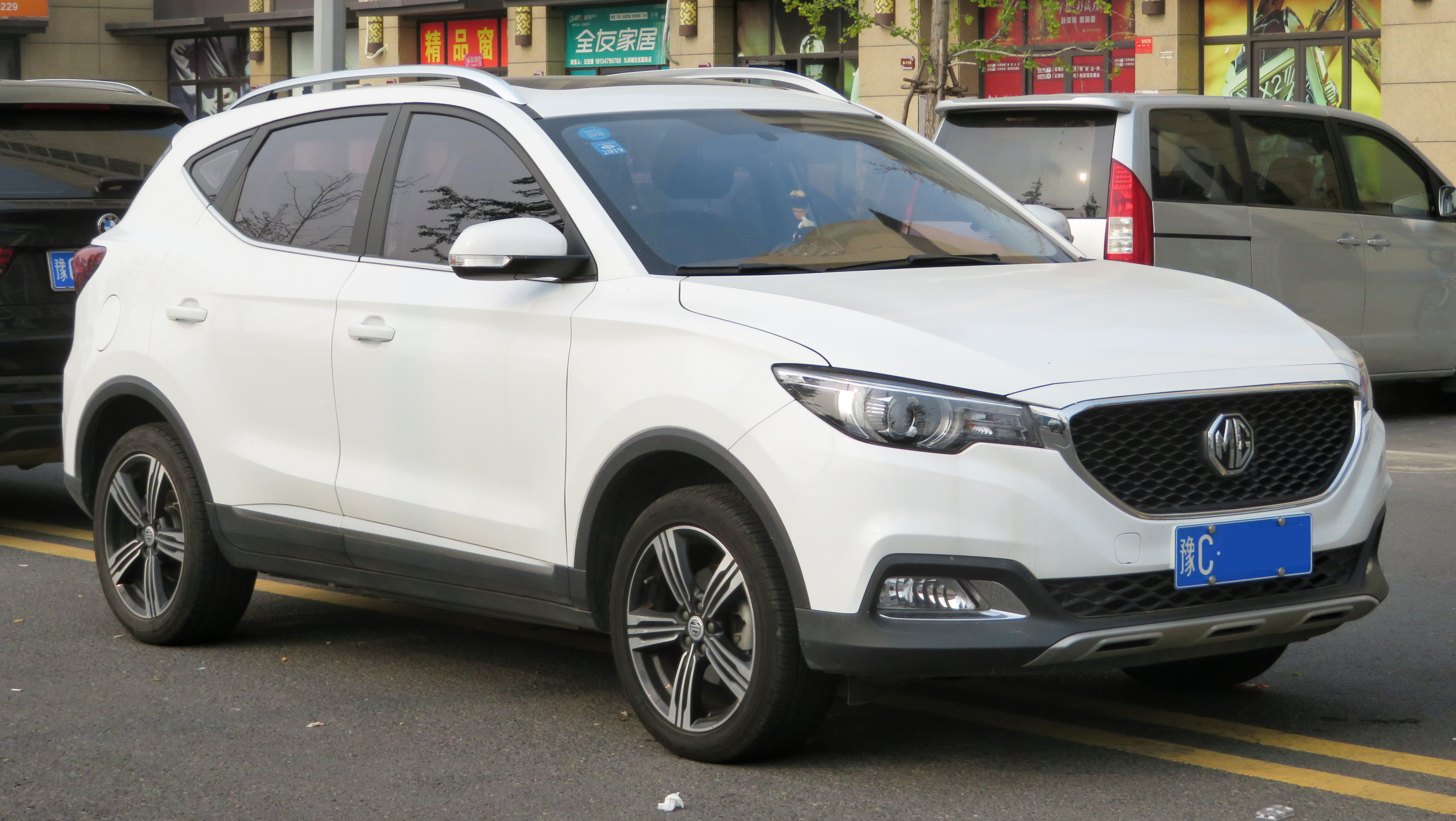 MG ZS is a subcompact crossover SUV produced by SAIC Motor under