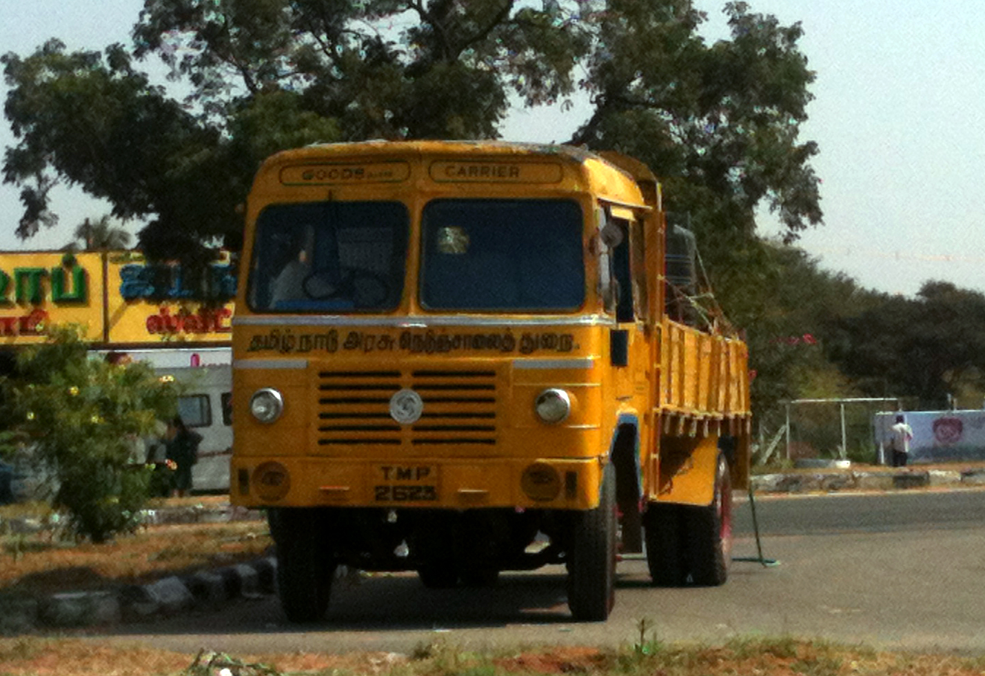 ashok leyland comet bus