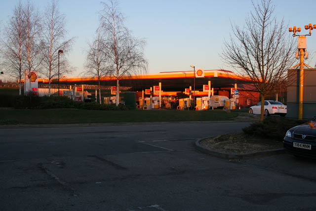 File:Baldock Services on the A1 - geograph.org.uk - 1743654.jpg