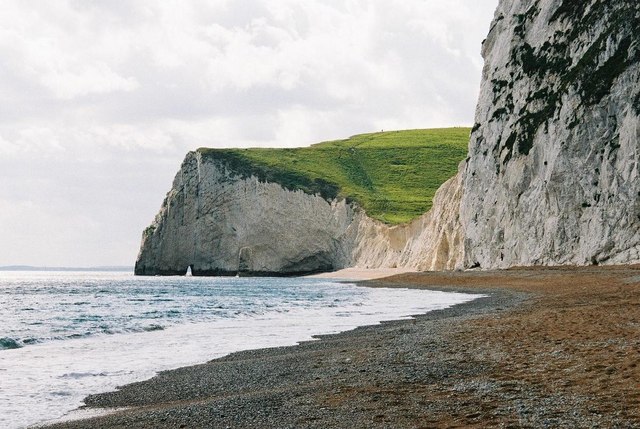 File:Bat's Head and Bat's Hole - geograph.org.uk - 503253.jpg