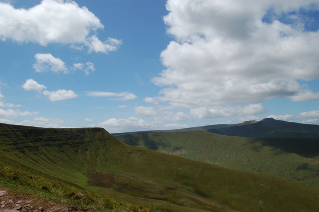 File:Bwlch y Ddwyallt - geograph.org.uk - 178648.jpg