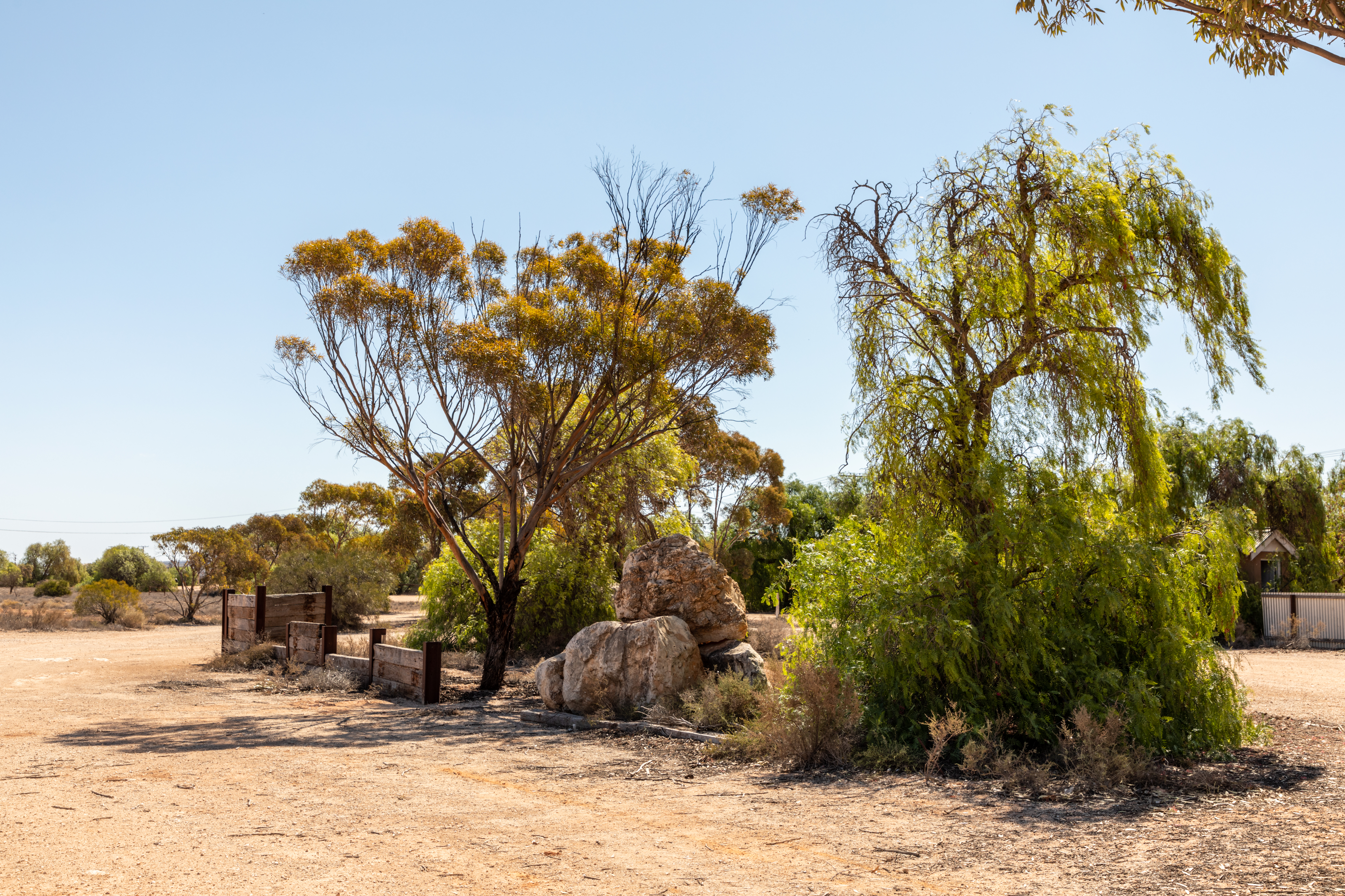 File:Cook (AU), Trans Access Road 2019 -- 0651.jpg - Wikimedia Commons